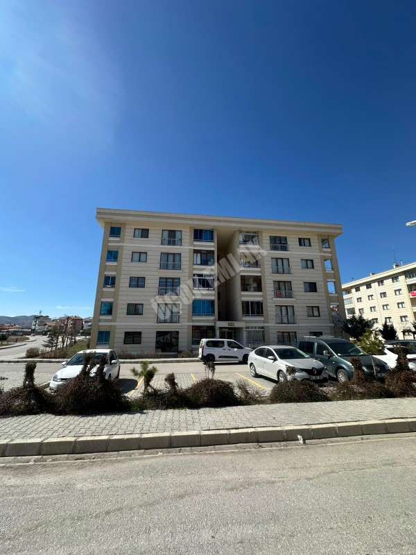 AFYON ÜÇOK EMLAKTAN KANLICA TOKİDE 3+1 135M² SATILIK DAİRE