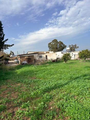 İSKELE ÇAYIROVA KÖYÜNDE SATILIK MÜSTAKİL YER EVİ