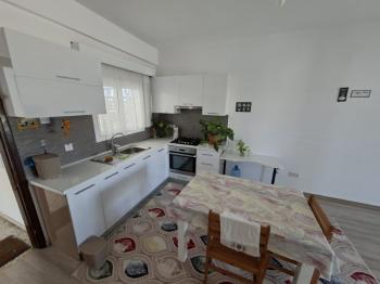 MAĞUSA, MARAŞ, HARİKA BÖLGESİNDE SATILIK ARAKAT APT. DAİRESİ