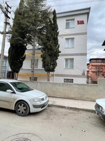 Güvenay - Çorum SSK Göğüs Hastanesi Karşısı Giriş Kat 2+1 Daire