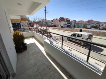 GÜVENAY - ÇORUM GÜLABİBEY EKİN CADDESİ ÜZERİ 2+1 SATILIK DAİRE