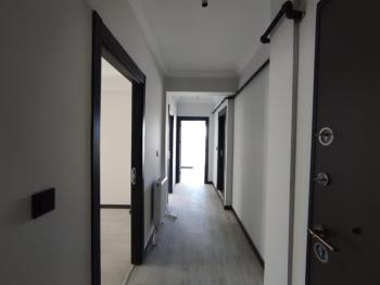 GÜVENAY - ÇORUM GÜLABİBEY EKİN CADDESİ ÜZERİ 2+1 SATILIK DAİRE