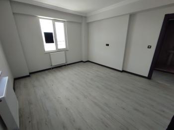 GÜVENAY - ÇORUM GÜLABİBEY EKİN CADDESİ ÜZERİ 2+1 SATILIK DAİRE