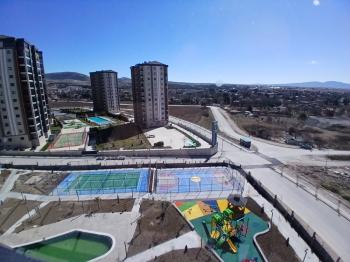 GÜVENAY - ÇORUM BİNEVLER UZAY ILICA SİTESİNDE 3+1 KİRALIK LÜKS DAİRE