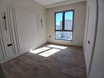 GÜVENAY - ÇORUM BİNEVLER UZAY ILICA SİTESİNDE 3+1 KİRALIK LÜKS DAİRE