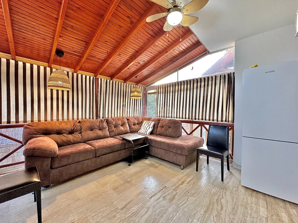 Demirtas 3+1 Duplex Villa Near Sea