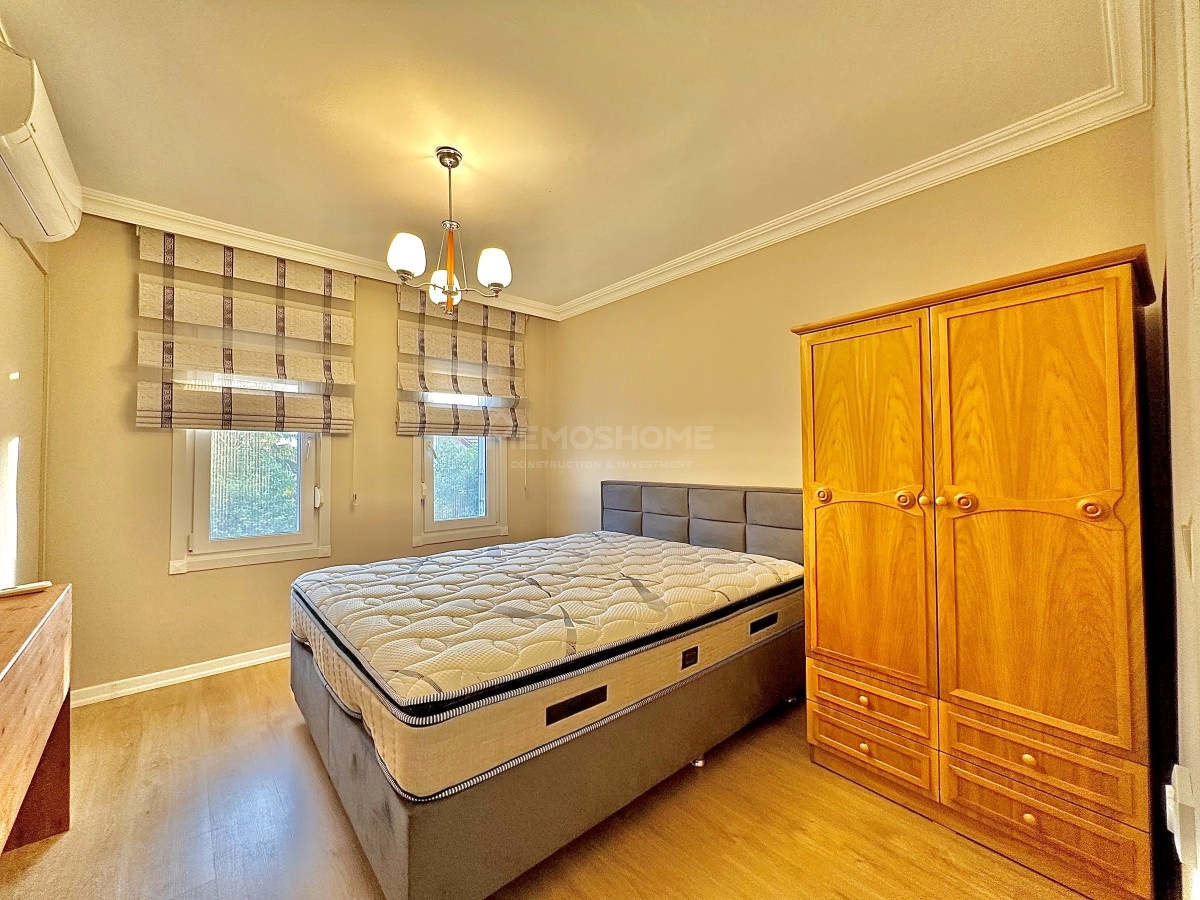 Demirtas 3+1 Duplex Villa Near Sea