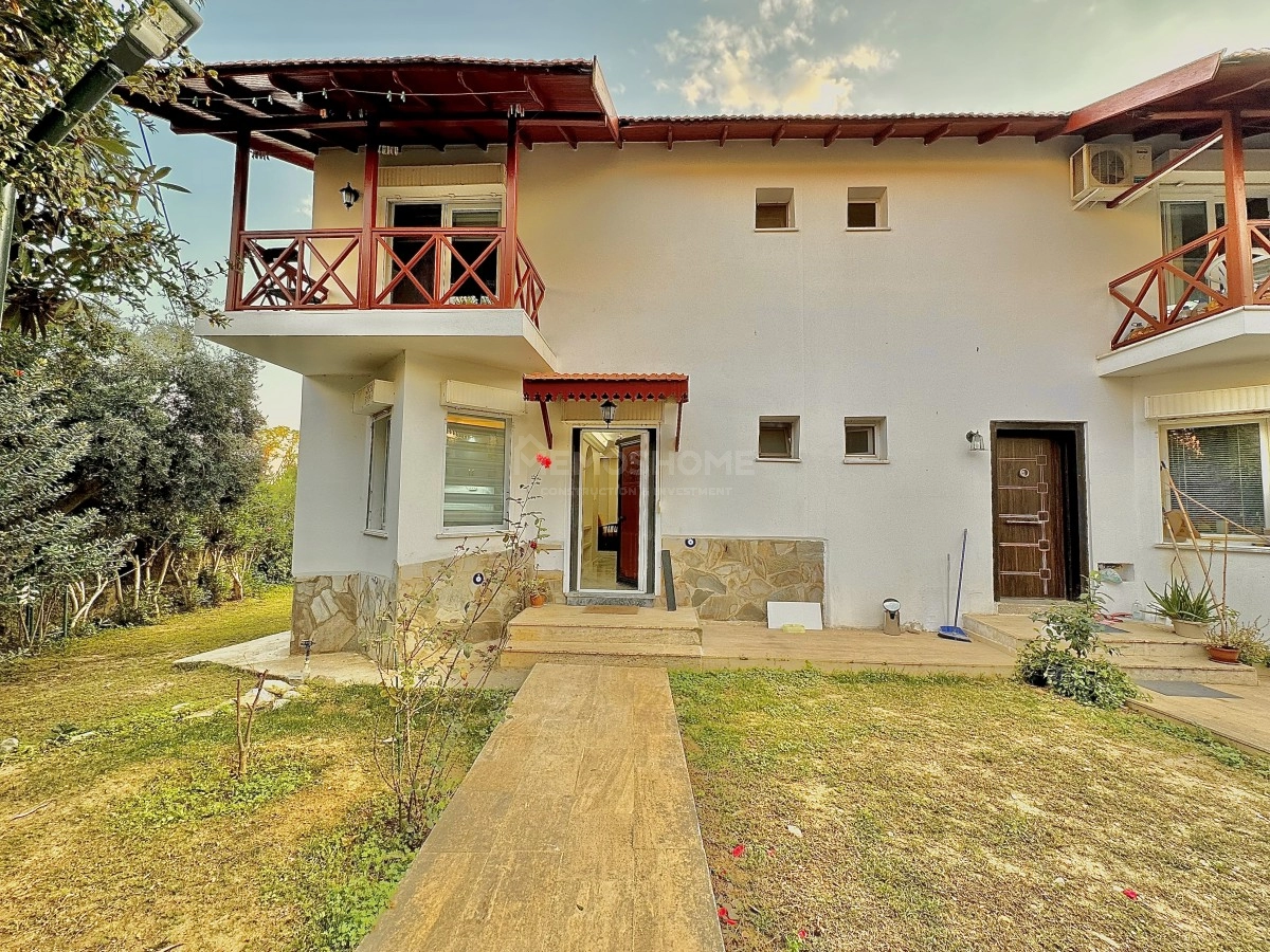 Demirtas 3+1 Duplex Villa Near Sea
