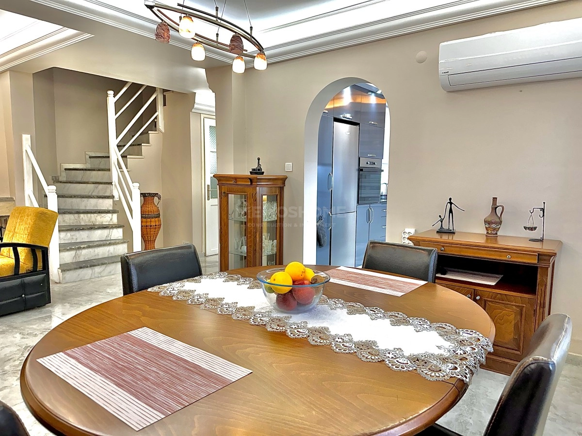 Demirtas 3+1 Duplex Villa Near Sea