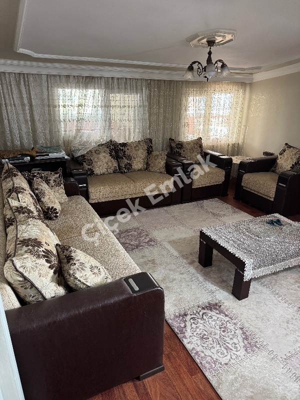 Yeşilpınar'da 3+1 Çatı Katı Büyük Teraslı Satılık Daire