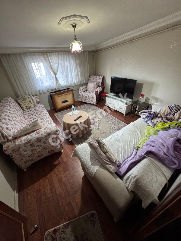 Yeşilpınar'da 3+1 Çatı Katı Büyük Teraslı Satılık Daire