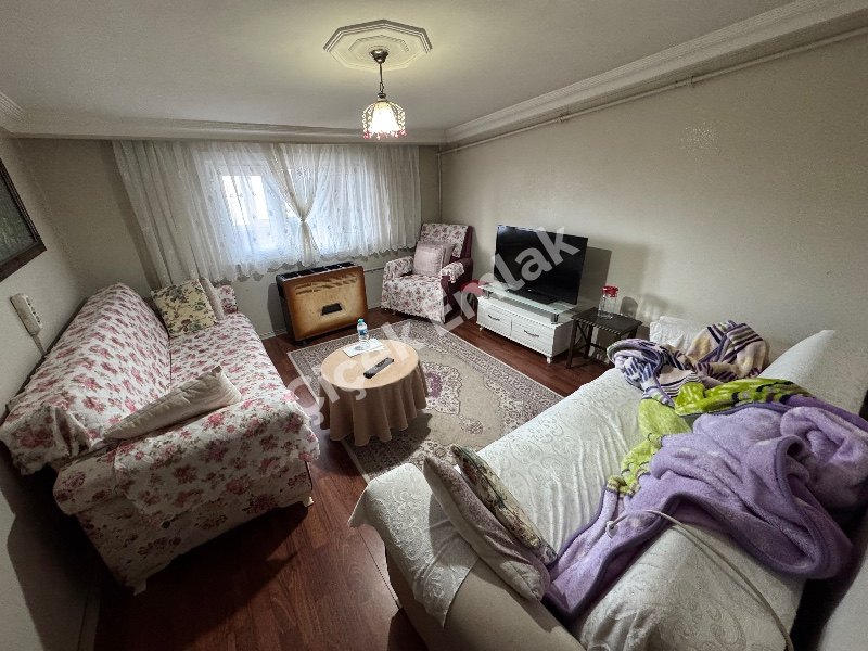 Yeşilpınar'da 3+1 Çatı Katı Büyük Teraslı Satılık Daire