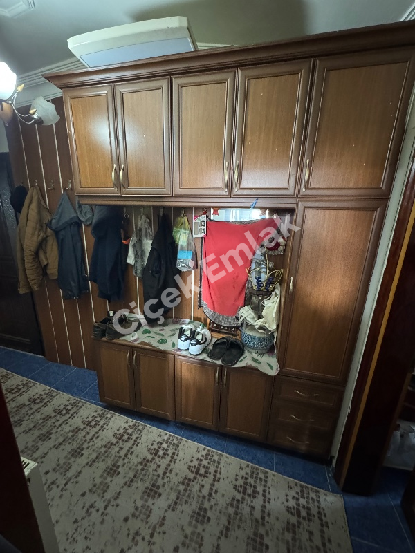 Yeşilpınar'da 3+1 Çatı Katı Büyük Teraslı Satılık Daire