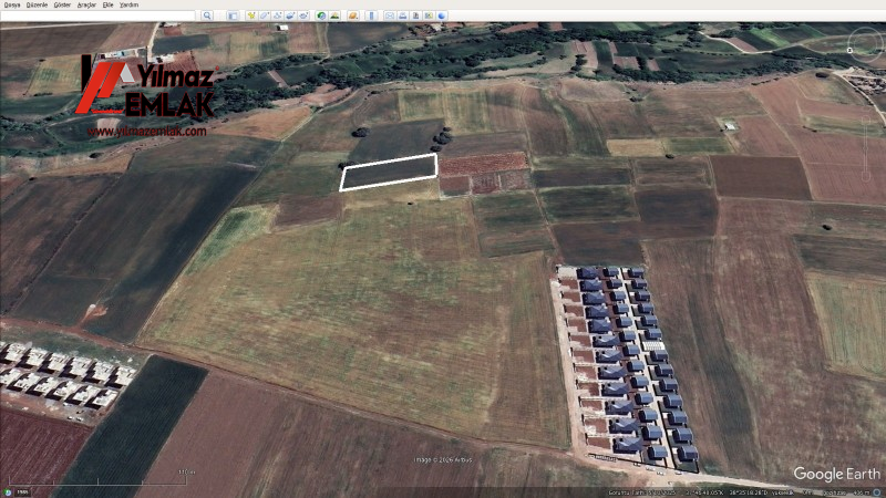 YILMAZ EMLAK'TAN BAĞLAR(BIZRİN) KÖYÜNDE SATILIK 3827 m² TARLA
