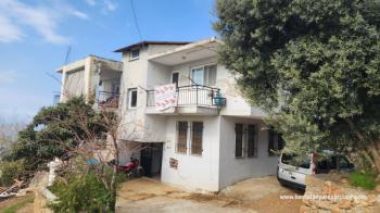 YUKARI MAHALLEDE KİRALIK MÜSTAKİL GİRİŞ KATI 2+1 BOŞ AYRI MUTFAK MAHMUTLAR ALANYA ANTALYA 