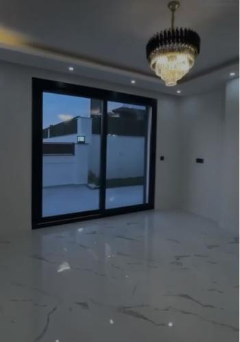 ARITMA YOLU ÜZERİNDE 330 M² ARSA İÇERİSİNDE ÖZEL HAVUZLU OTOPARKLI TAM MÜSTAKİL 4+1 AYRI MUTFAKLI AKILLI EV SİSTEMLİ LÜKS VİLLA 