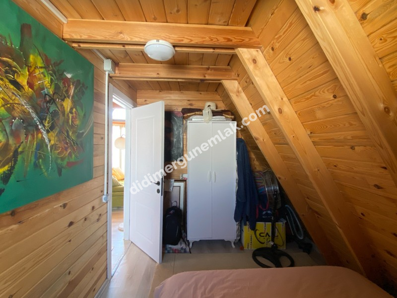 DİDİM BALAT KÖYÜNDE 307 m² ARSA İÇERİSİNDE 2+1 MÜSTAKİL EŞYALI SATILIK AHŞAP EV 