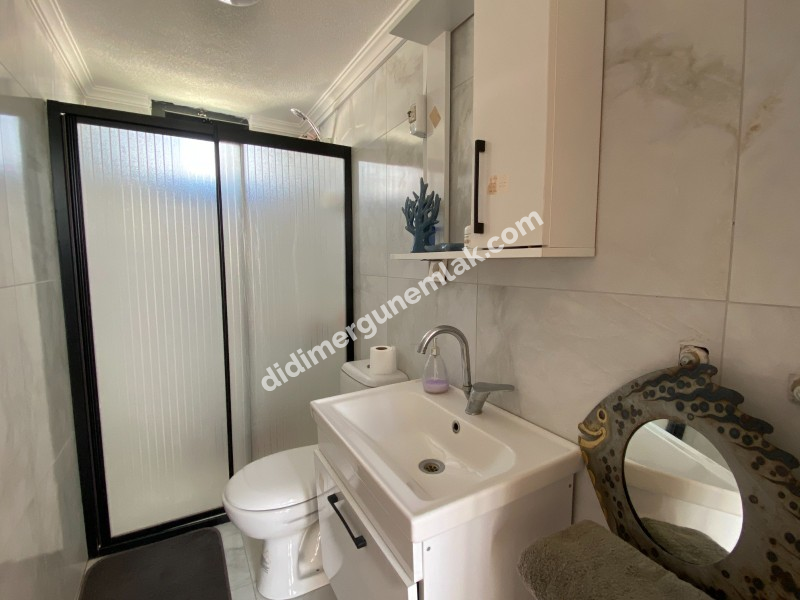 DİDİM BALAT KÖYÜNDE 307 m² ARSA İÇERİSİNDE 2+1 MÜSTAKİL EŞYALI SATILIK AHŞAP EV 