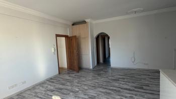 Lefkoşa K.Kaymaklı'da Satılık 3+1 DAİRE