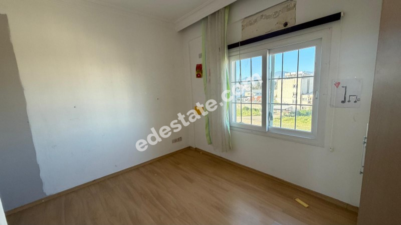 Lefkoşa K.Kaymaklı'da Satılık 3+1 DAİRE