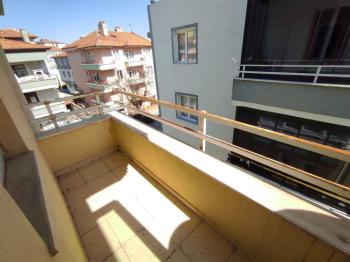 GÜVENAY - ÇORUM ULUKAVAK MAH. SAKARYA OKULU CİVARI 3+1 KİRALIK DAİRE