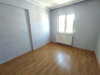 GÜVENAY - ÇORUM ULUKAVAK MAH. SAKARYA OKULU CİVARI 3+1 KİRALIK DAİRE