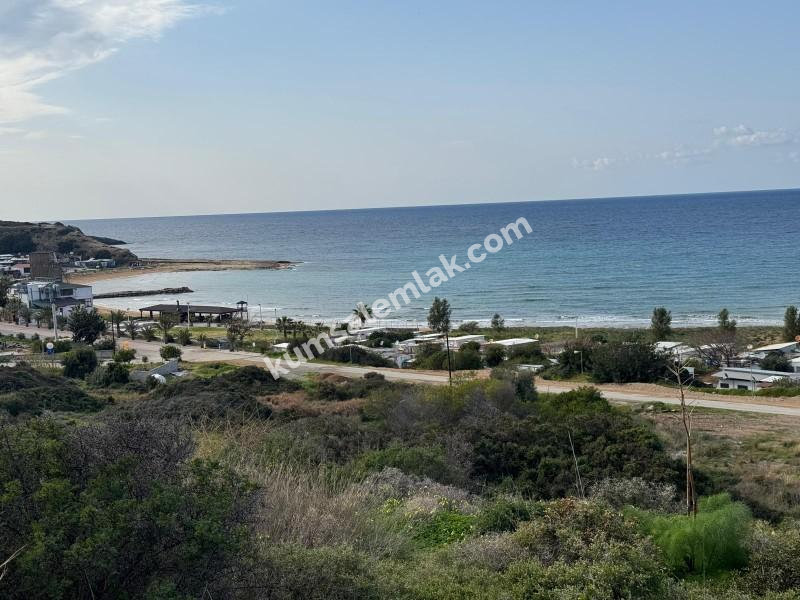 İSKELE KAPLICA'DA SATILIK ARSA 