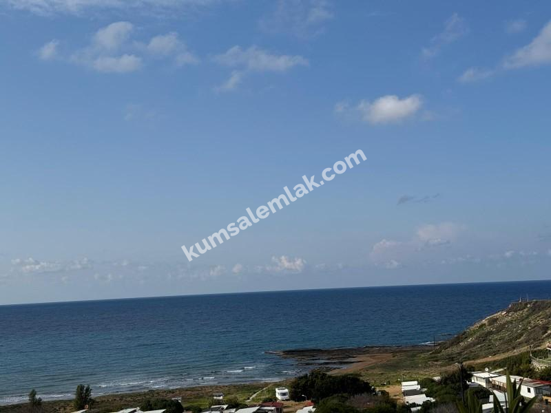 İSKELE KAPLICA'DA SATILIK ARSA 