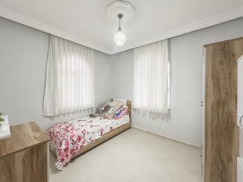 İçmeler Merkeze Yakın Bahçeli 3+1 Eşyalı Kiralık Daire