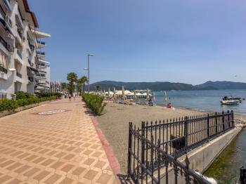 Marmaris Siteler Sahilde | Kendine Ait Plajlı Sitede | Deniz Manzaralı 1+1 Satılık Daire