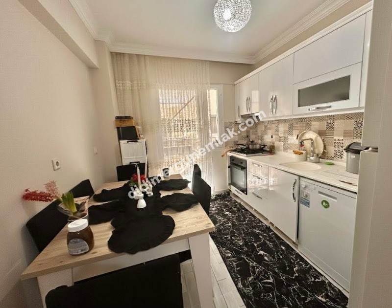 MERKEZDE GENİŞ 3+1 | AYRI MUTFAK | 2 BANYO & 2 BALKONLU SATILIK DAİRE