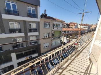 ÇARŞI MERKEZDE KOMBİLİ 2+1 DAİRE