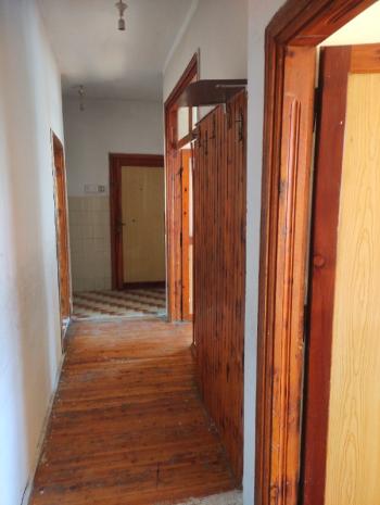 ÇARŞI MERKEZDE KOMBİLİ 2+1 DAİRE