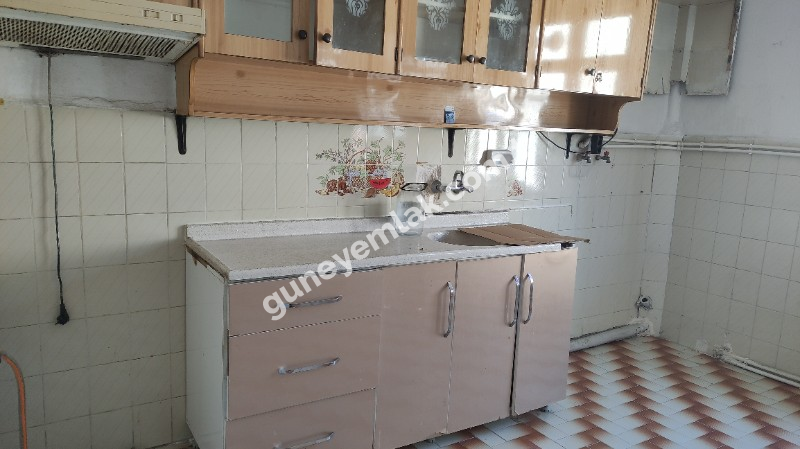 ÇARŞI MERKEZDE KOMBİLİ 2+1 DAİRE