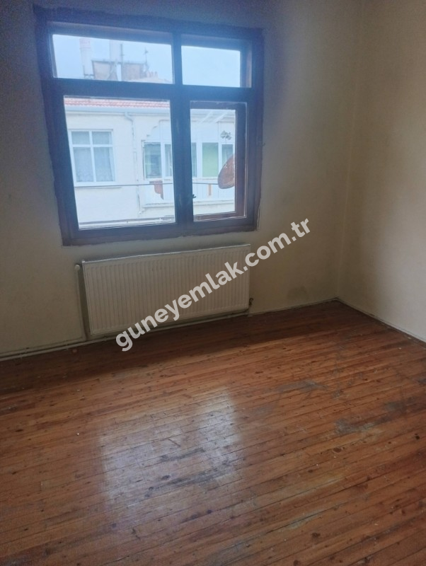 ÇARŞI MERKEZDE KOMBİLİ 2+1 DAİRE