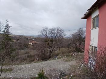 GÜVENAY - ÇORUM  BAHÇELİEVLER MAH. İÇERİDERE BAĞLARI 2250 M2 SATILIK BAĞ