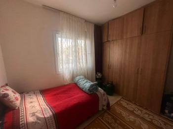 KÜÇÜK KAYMAKLI' DA ZEMİNKAT  SATILIK DAİRE