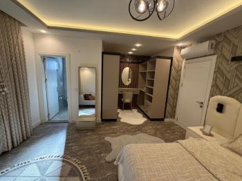 DİDİM HİSAR MAHALLESİNDE 300 m² ARSA İÇERİSİNDE TAM MÜSTAKİL, 4+1 AÇIK MUTFAK, LÜKS MİMARİ TASARIMA SAHİP, FULL LÜKS EŞYALI, KLİMALI, İSKANLI VE KAT MÜLKİYETLİ SATILIK VİLLA