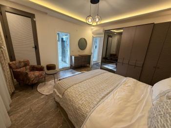DİDİM HİSAR MAHALLESİNDE 300 m² ARSA İÇERİSİNDE TAM MÜSTAKİL, 4+1 AÇIK MUTFAK, LÜKS MİMARİ TASARIMA SAHİP, FULL LÜKS EŞYALI, KLİMALI, İSKANLI VE KAT MÜLKİYETLİ SATILIK VİLLA