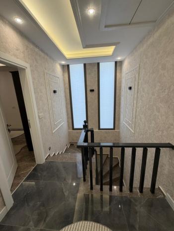 DİDİM HİSAR MAHALLESİNDE 300 m² ARSA İÇERİSİNDE TAM MÜSTAKİL, 4+1 AÇIK MUTFAK, LÜKS MİMARİ TASARIMA SAHİP, FULL LÜKS EŞYALI, KLİMALI, İSKANLI VE KAT MÜLKİYETLİ SATILIK VİLLA