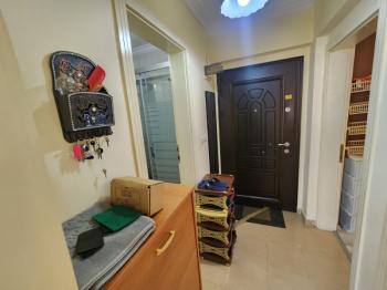 DİDİM ÇAMLIK MAHALLESİNDE EGE CADDESİNDE 1. KAT • 2+1 EŞYALI • 16 YAŞINDA • 75 m² • GENİŞ BALKONLU • BATI CEPHELİ • CADDEYE VE 2 YOLA CEPHELİ SATILIK DAİRE