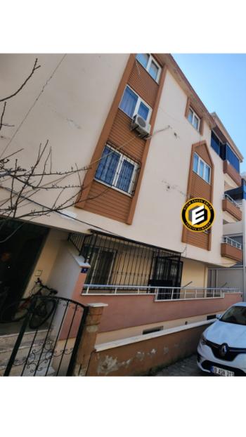 DİDİM ÇAMLIK MAHALLESİNDE EGE CADDESİNDE 1. KAT • 2+1 EŞYALI • 16 YAŞINDA • 75 m² • GENİŞ BALKONLU • BATI CEPHELİ • CADDEYE VE 2 YOLA CEPHELİ SATILIK DAİRE