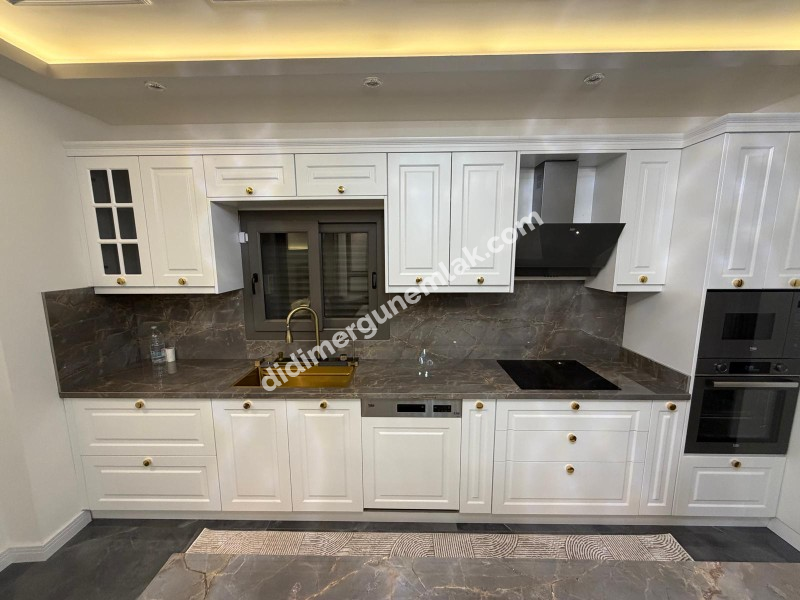 DİDİM HİSAR MAHALLESİNDE 300 m² ARSA İÇERİSİNDE TAM MÜSTAKİL, 4+1 AÇIK MUTFAK, LÜKS MİMARİ TASARIMA SAHİP, FULL LÜKS EŞYALI, KLİMALI, İSKANLI VE KAT MÜLKİYETLİ SATILIK VİLLA