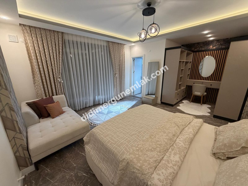 DİDİM HİSAR MAHALLESİNDE 300 m² ARSA İÇERİSİNDE TAM MÜSTAKİL, 4+1 AÇIK MUTFAK, LÜKS MİMARİ TASARIMA SAHİP, FULL LÜKS EŞYALI, KLİMALI, İSKANLI VE KAT MÜLKİYETLİ SATILIK VİLLA