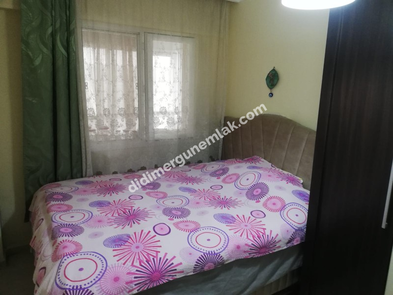  DİDİM CUMHURİYET MAHALLESİNDE ÇARŞAMBA PAZARI YAKININDA 2+1 AÇIK MUTFAK FULL EŞYALI • ASANSÖRLÜ BİNADA • BALKONLU • KİLERLİ • 85 m² SATILIK DAİRE