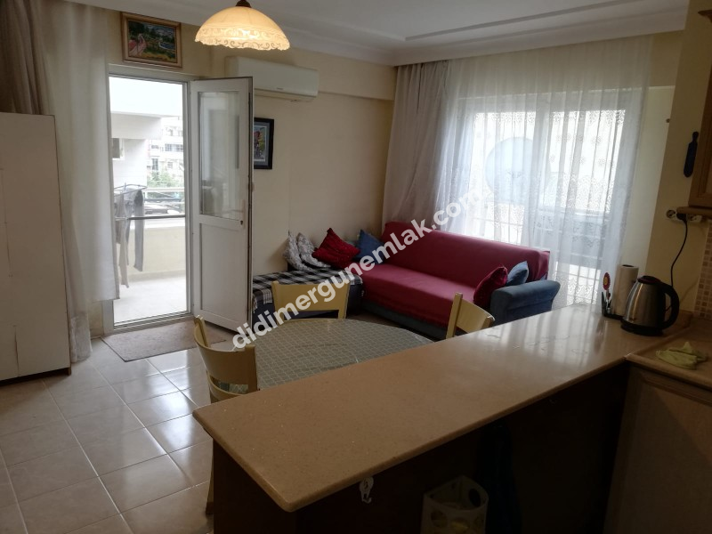  DİDİM CUMHURİYET MAHALLESİNDE ÇARŞAMBA PAZARI YAKININDA 2+1 AÇIK MUTFAK FULL EŞYALI • ASANSÖRLÜ BİNADA • BALKONLU • KİLERLİ • 85 m² SATILIK DAİRE