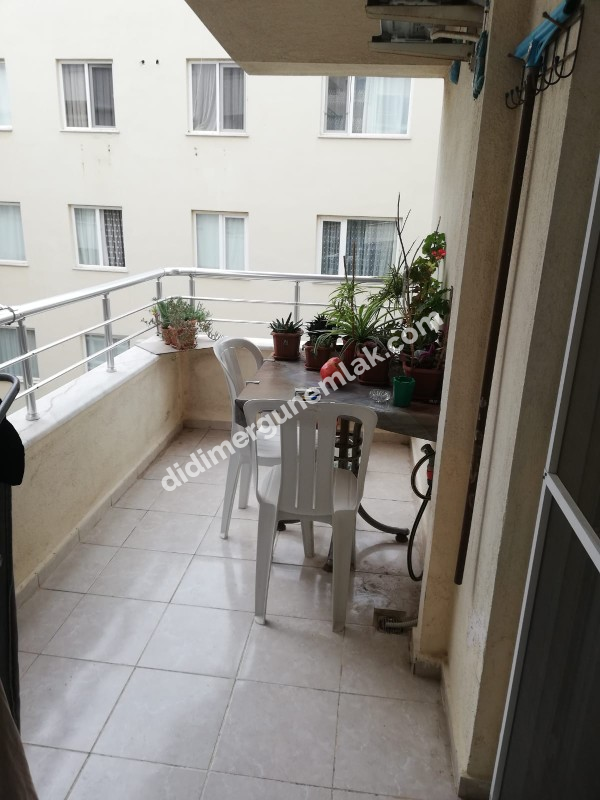  DİDİM CUMHURİYET MAHALLESİNDE ÇARŞAMBA PAZARI YAKININDA 2+1 AÇIK MUTFAK FULL EŞYALI • ASANSÖRLÜ BİNADA • BALKONLU • KİLERLİ • 85 m² SATILIK DAİRE
