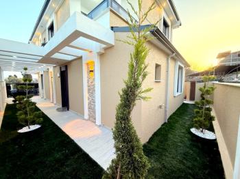 Didim'de Satılık 4+1 Akıllı Sistemli Villa