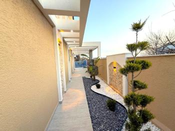 Didim'de Satılık 4+1 Akıllı Sistemli Villa