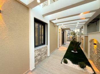 Didim'de Satılık 4+1 Akıllı Sistemli Villa